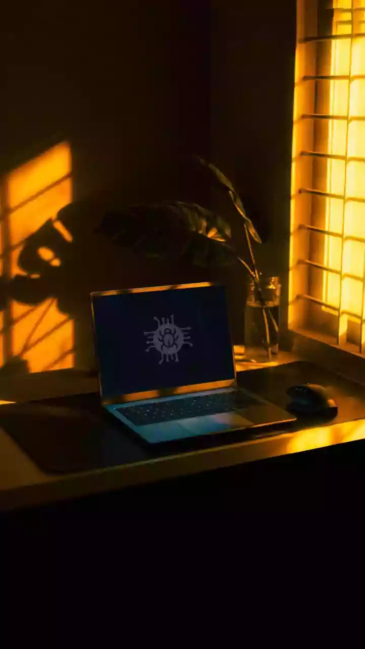 Cybercriminals use ChatGPT, Grok to deliver malware on macOS