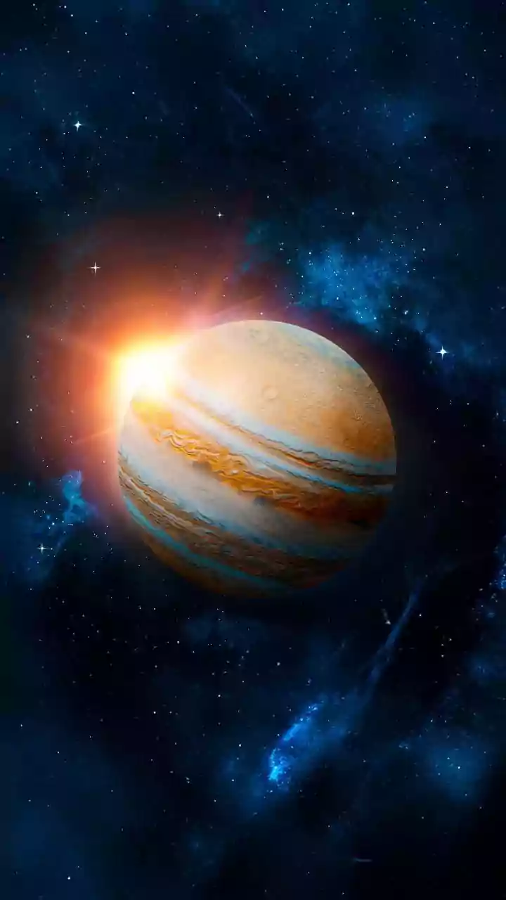 Why Jupiter's bright magnitude makes it an easy target for binocular stargazers this autumn season