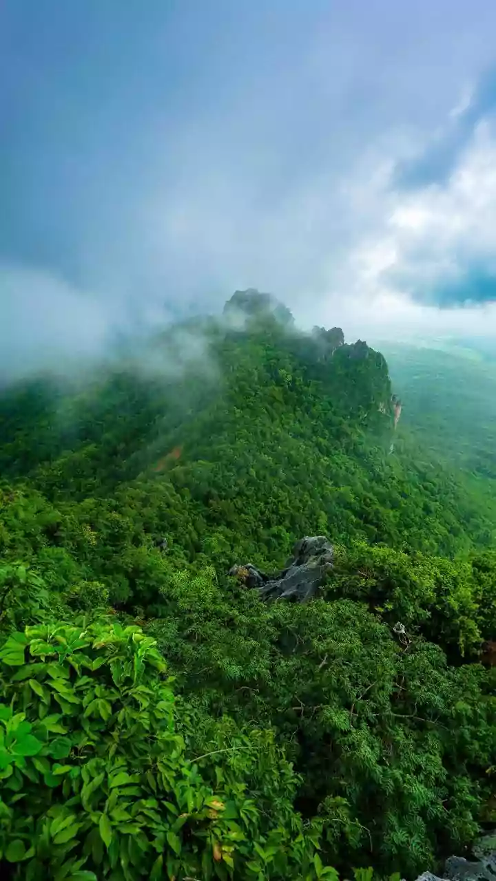 How Western Ghats Trek Guides Use Satellite Beacons To Prevent Monsoon Flood Emergencies