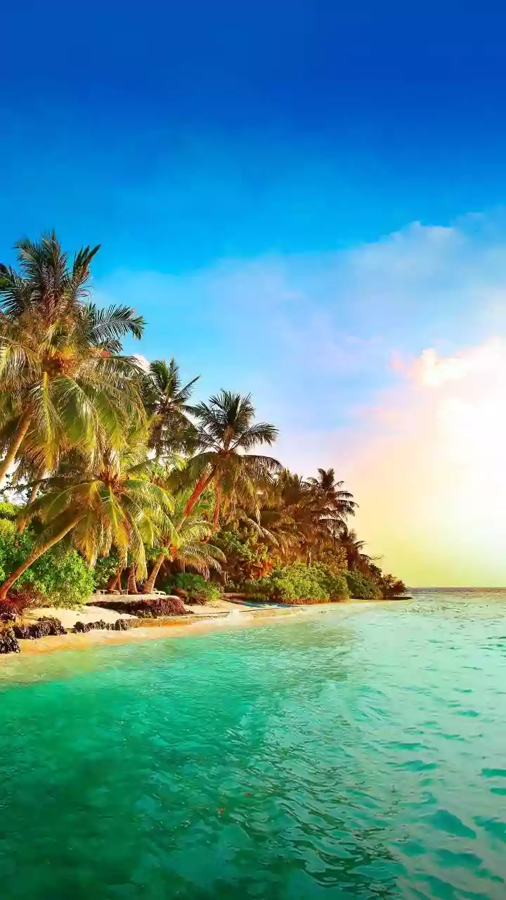 Maldives Tourism: Unpacking Viral Reels vs. Reality Amidst Global Tensions