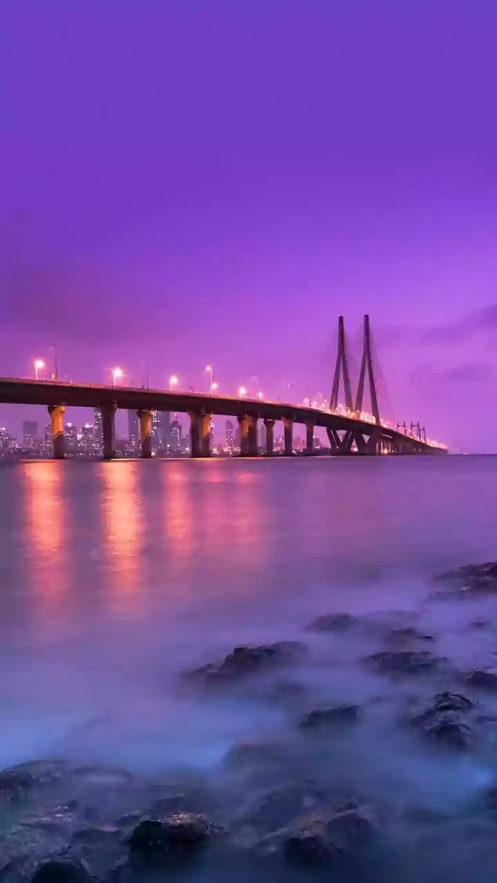 Christmas 2025 In Mumbai: Bandra's Mount Mary, Carter Road & Reclamation Illuminate With Festive Lights