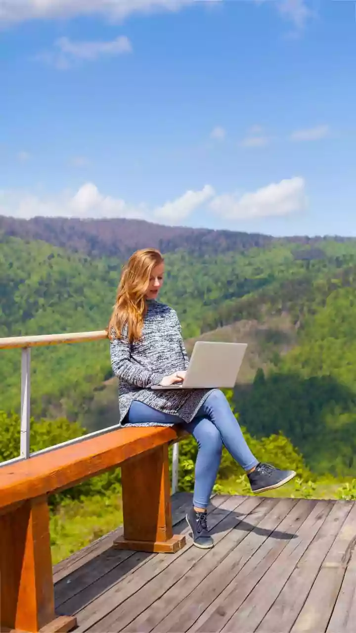 Why Asynchronous Work System Helps Remote Employees Stop Off Hours Work Messages