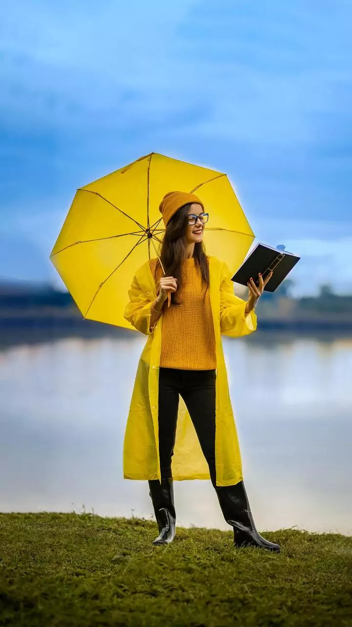 City Monsoon Looks Need Less Fuss, More Function