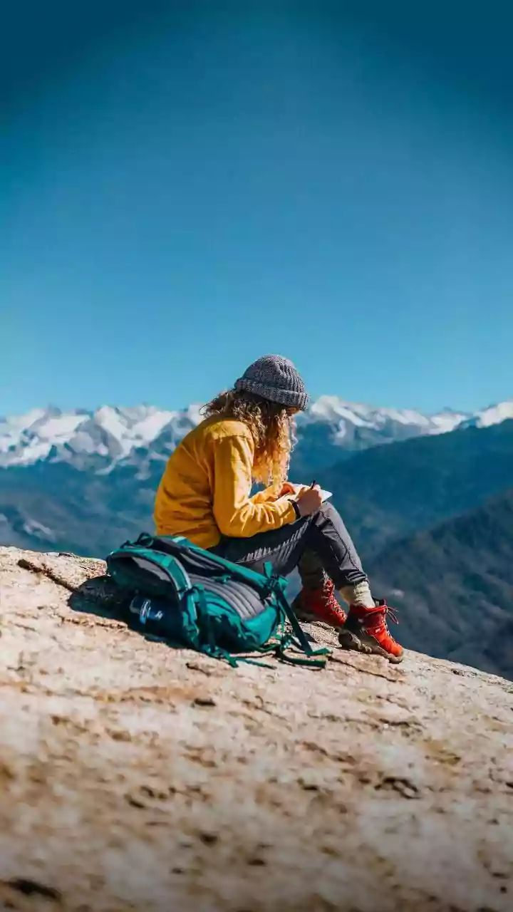 How Young Freelancers Are Renting Cheap Long Stay Spaces In Himachali Nomad Hubs