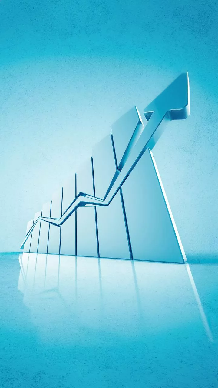 India to keep growing 6-8 pc in real terms in next 5 years: Vaishnaw