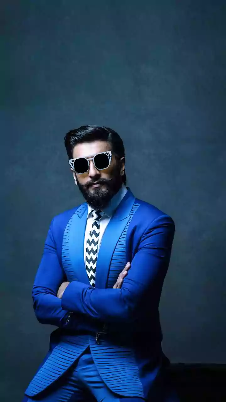 Mukesh Khanna IMPRESSED by Ranveer Singh's Role in Dhurandhar Yet Remains OPPOSED to him Portraying Shaktimaan