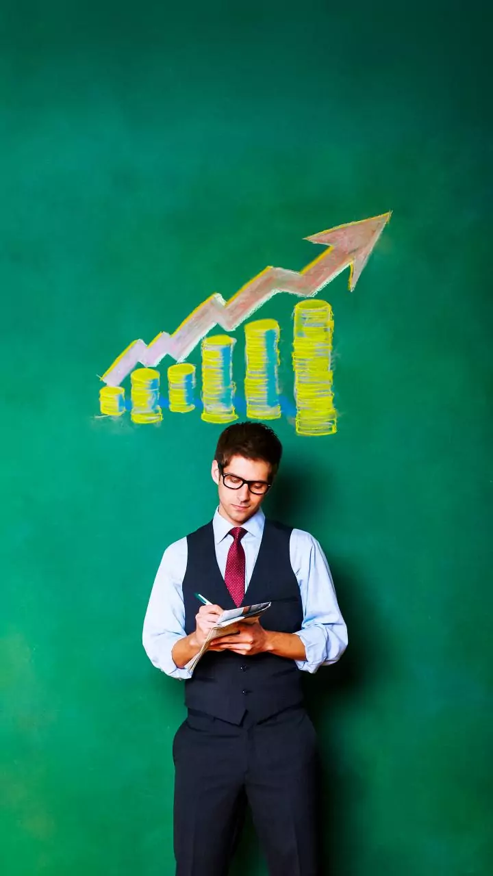 Hiring surges 23% in 2025 as India prepares for a 1.28-crore job expansion in 2026: foundit insights tracker