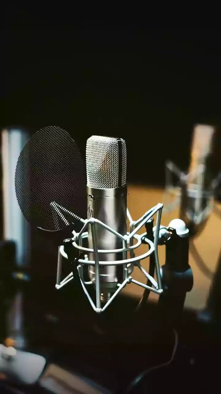 Why Rehearsing Responses With Voice AI Systems Increases Confidence For First Job Interviews