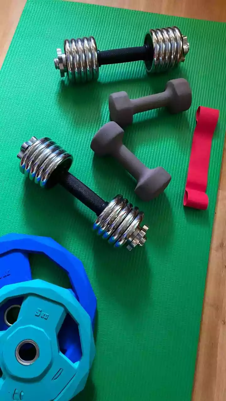 Unlock Your Strength: ACSM's Simple Rule for Consistent Muscle Gains & Physical Function