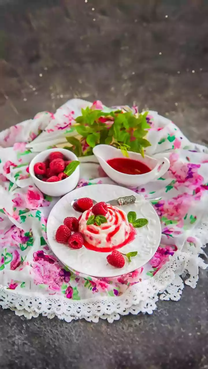 Unexpectedly Delicious: 5 Creative Ways to Pair Cabbage and Raspberries