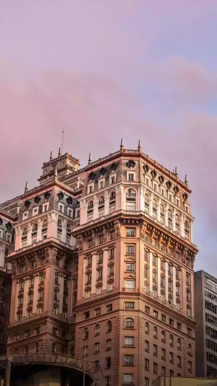 रोनकिनी भवन: फैशन का सफर