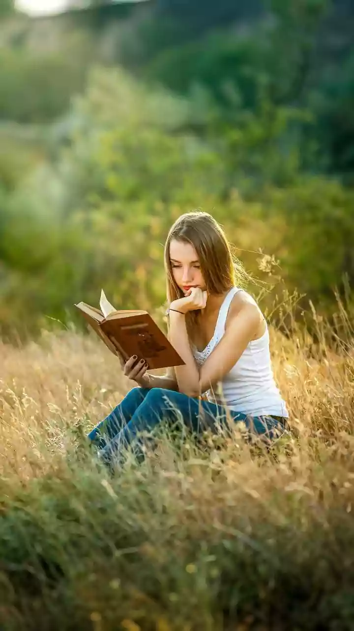 5 Essential Reasons Why Teens Need to Dive into Books