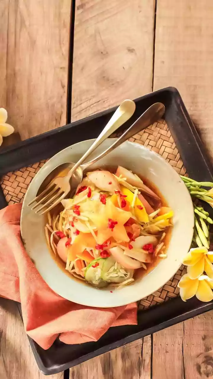 Vegetarian Soto Ayam: A Flavorful Indonesian Delight