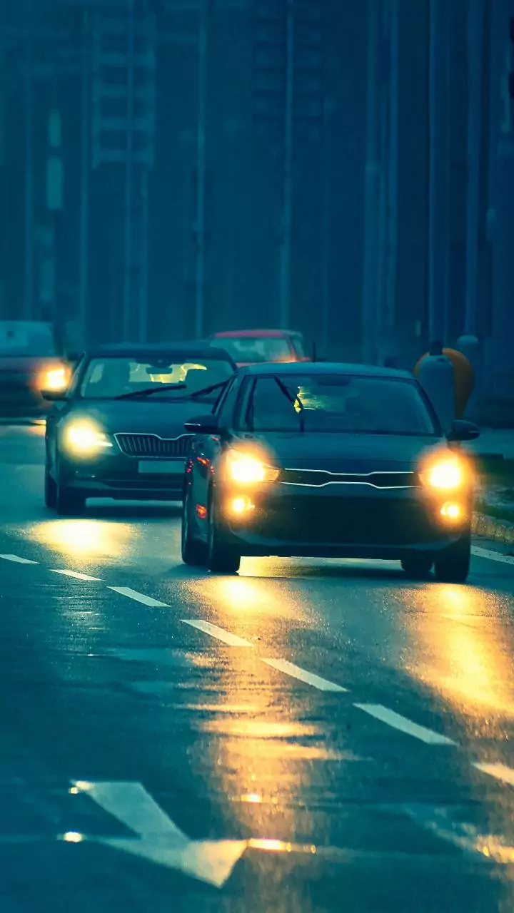 Delhi and Mumbai get rain, North India wakes up to fog alerts