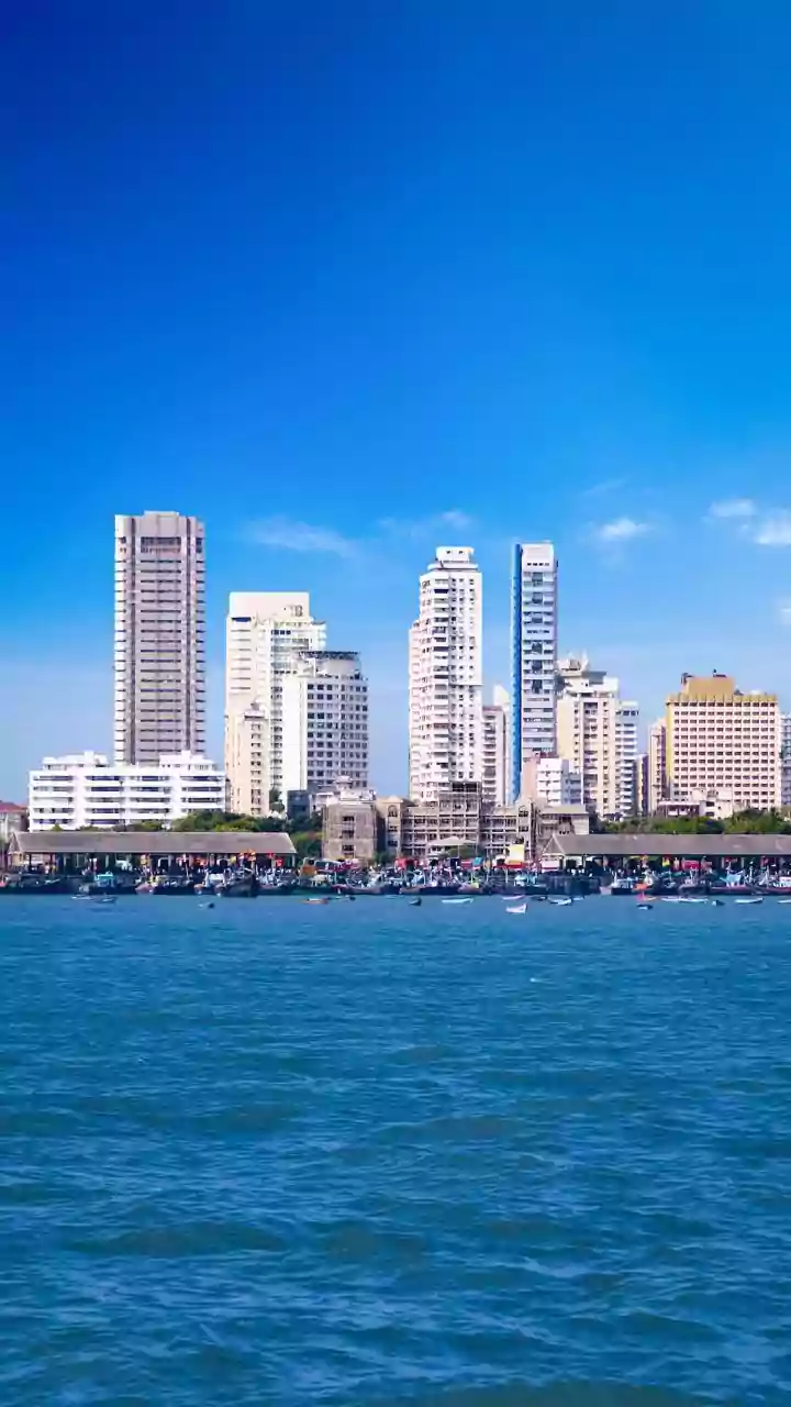 Mumbai Real Estate Reversal: Experts Predict End of Luxury Boom, Return to Middle-Class Housing