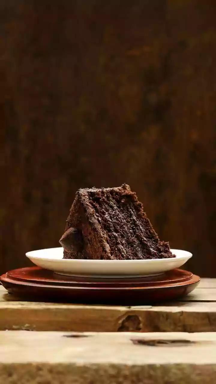Decadent Devil's Food Cake: A Simple Guide