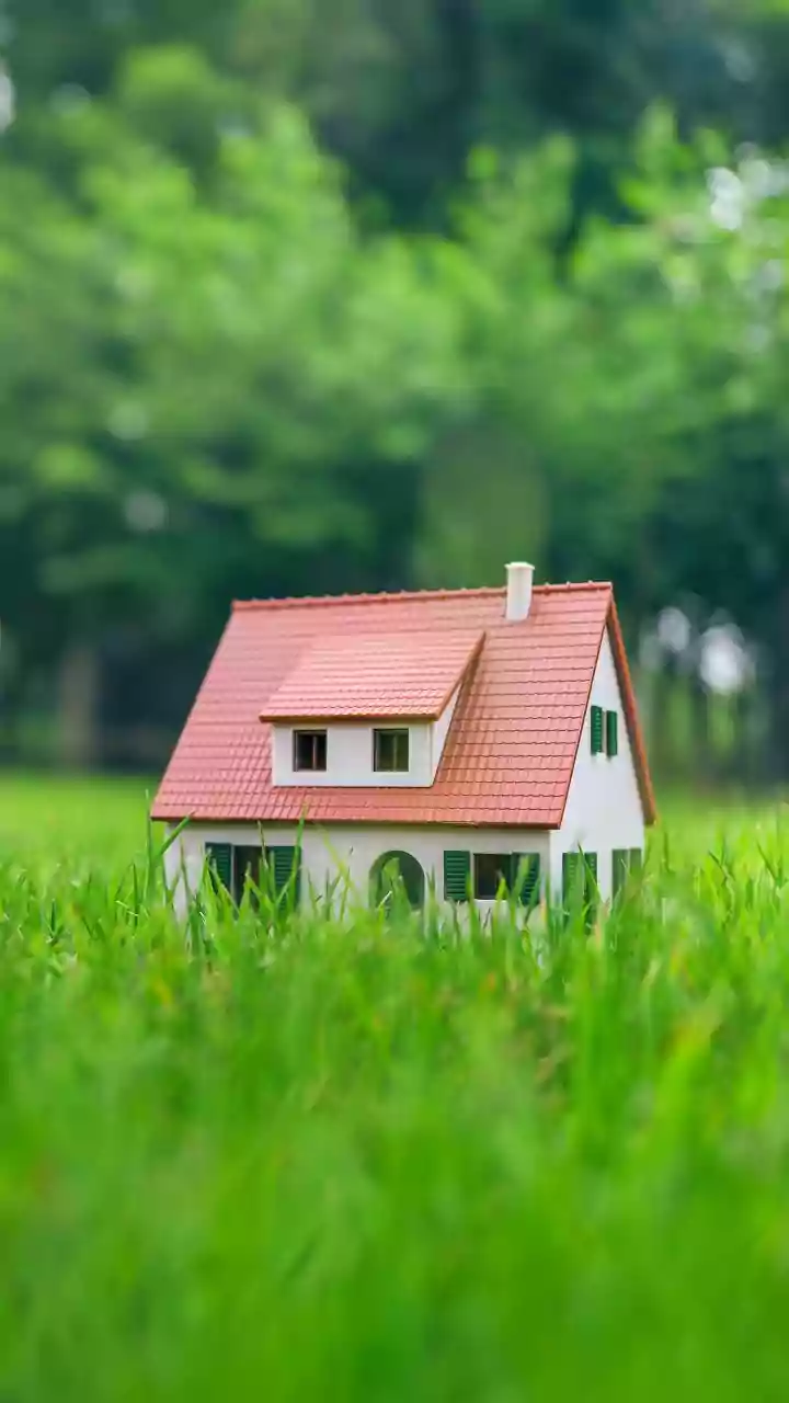 RBI Hike Could Mean Higher EMIs Or Longer Tenures For Some Home Loan Borrowers