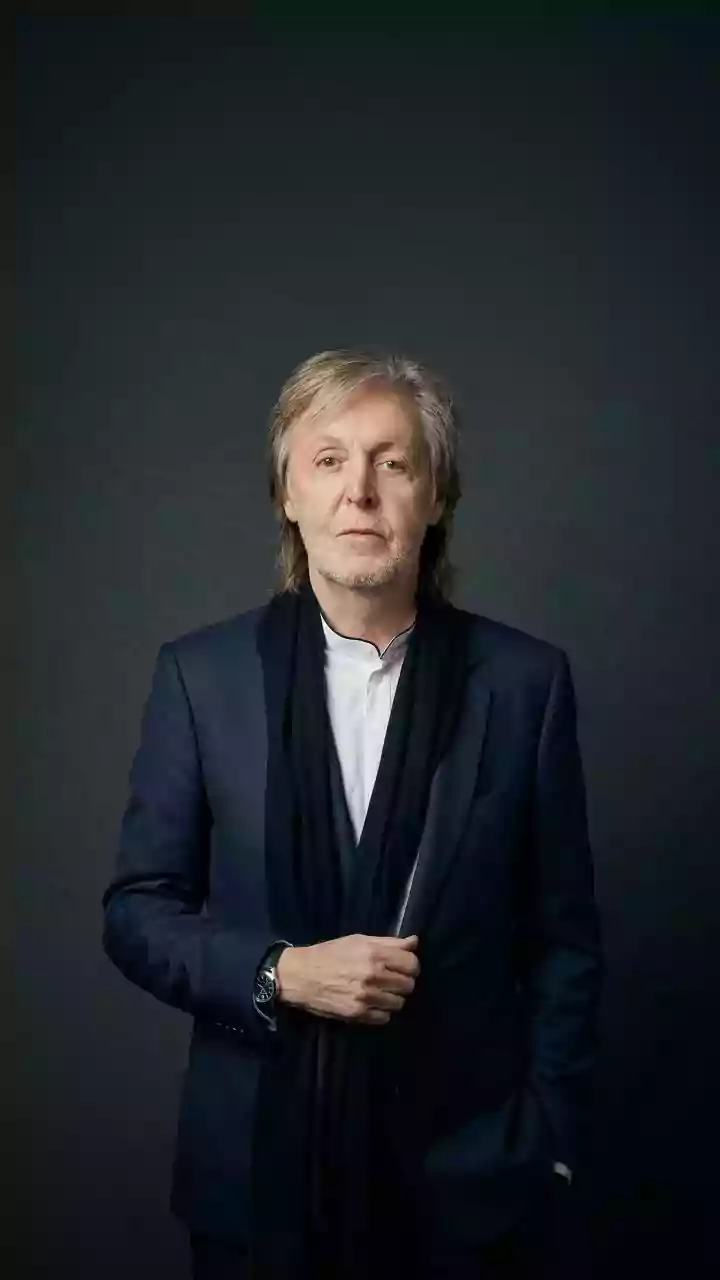 Paul McCartney dispara crítica contra influenciadores e nega fotos