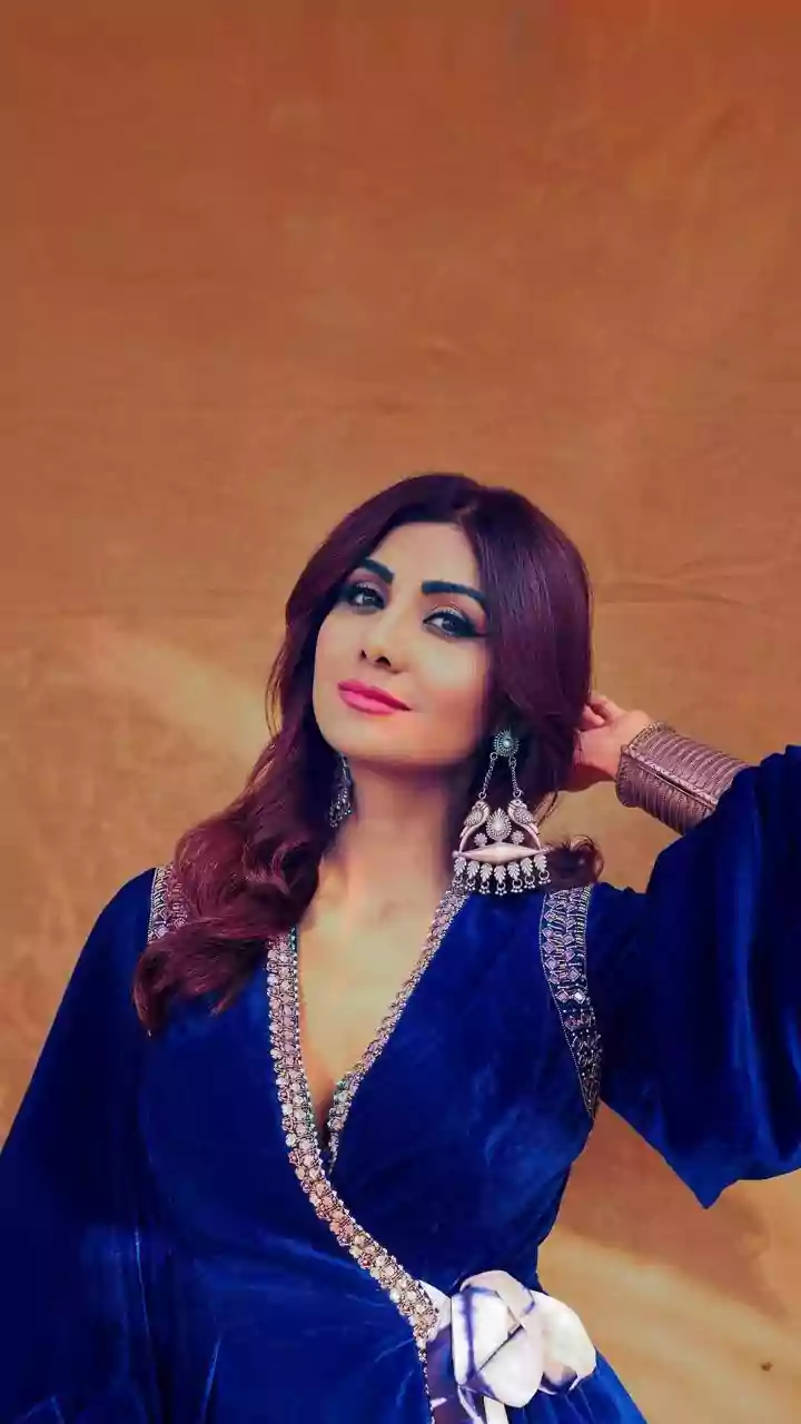 I-T raids Shilpa Shetty's Bastian amid ongoing cheating case