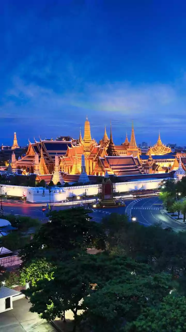 Why Young Indian Tourists Must Verify Hotel Confirmation Details Before Thailand Flights