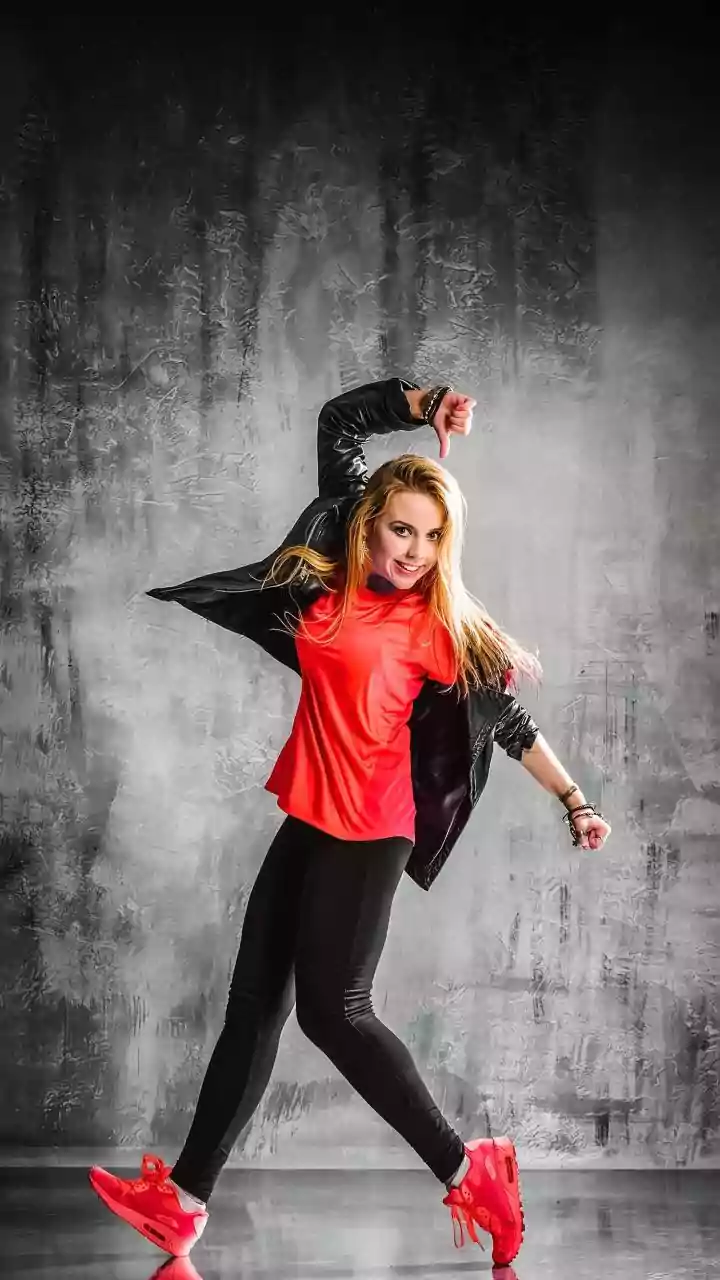 Rhythmic Dance Workouts Can Raise Heart Rate Without A Treadmill With Low-Impact Options