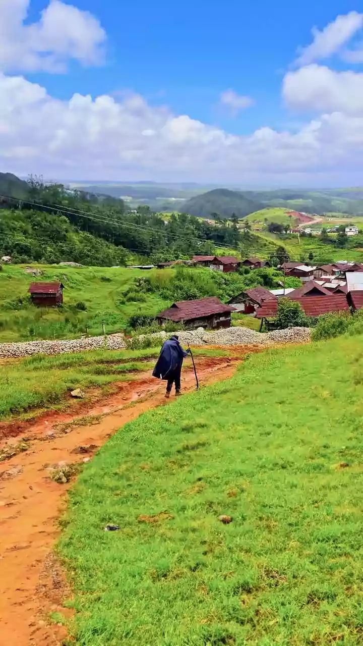 How Young Backpackers Travel Through Meghalaya Villages Staying In Local Homestays