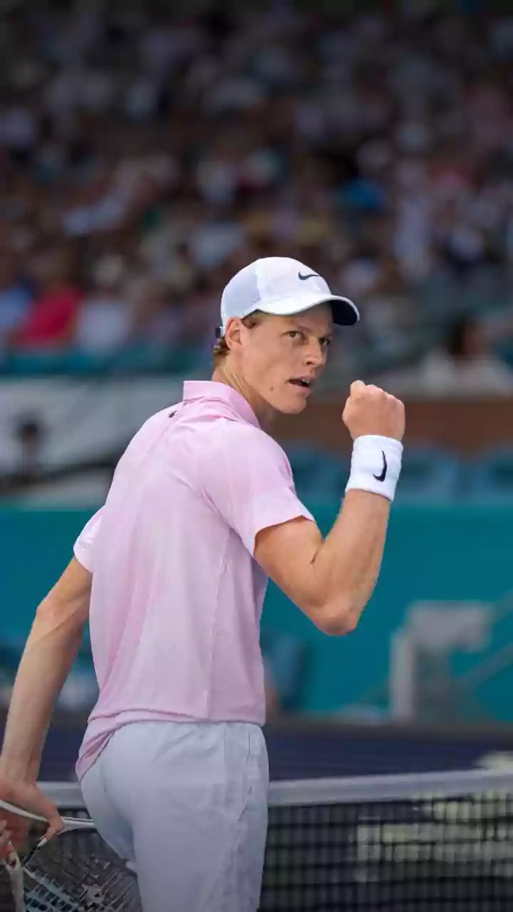 Sinner leva virada épica de Cerúndolo e dá adeus a Roland Garros