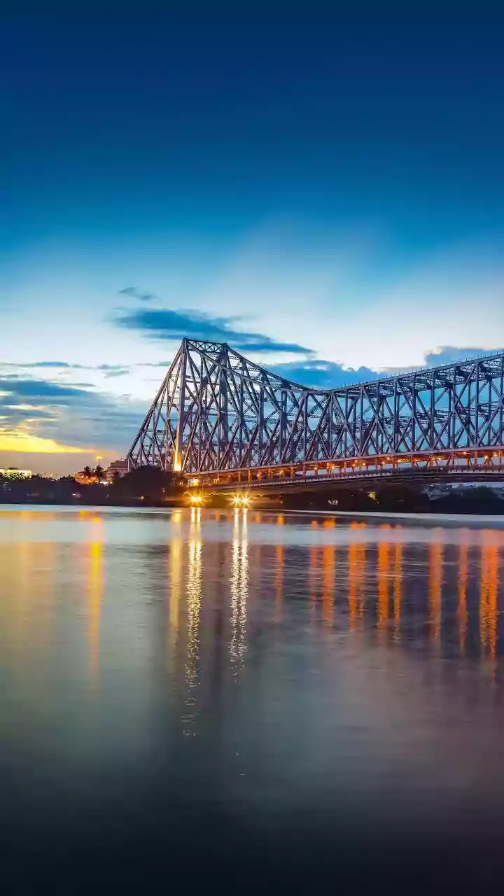 Kolkata’s New Year celebrations: Step into 2026 at top spots from river cruises to club nights