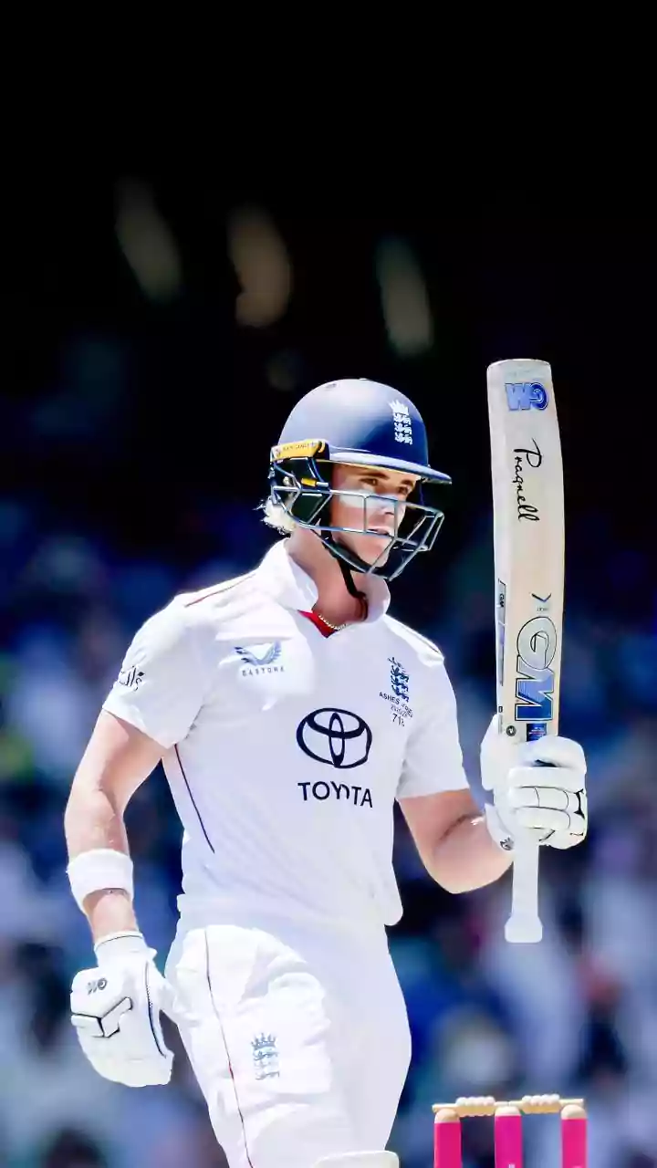 Ashes, SCG Test: Jacob Bethell's maiden FC ton saves England