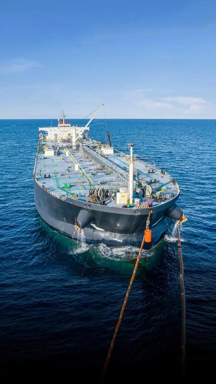 3 Indians Detained After US Seized Venezuela-Linked Russian Oil Tanker in Daring Atlantic Chase