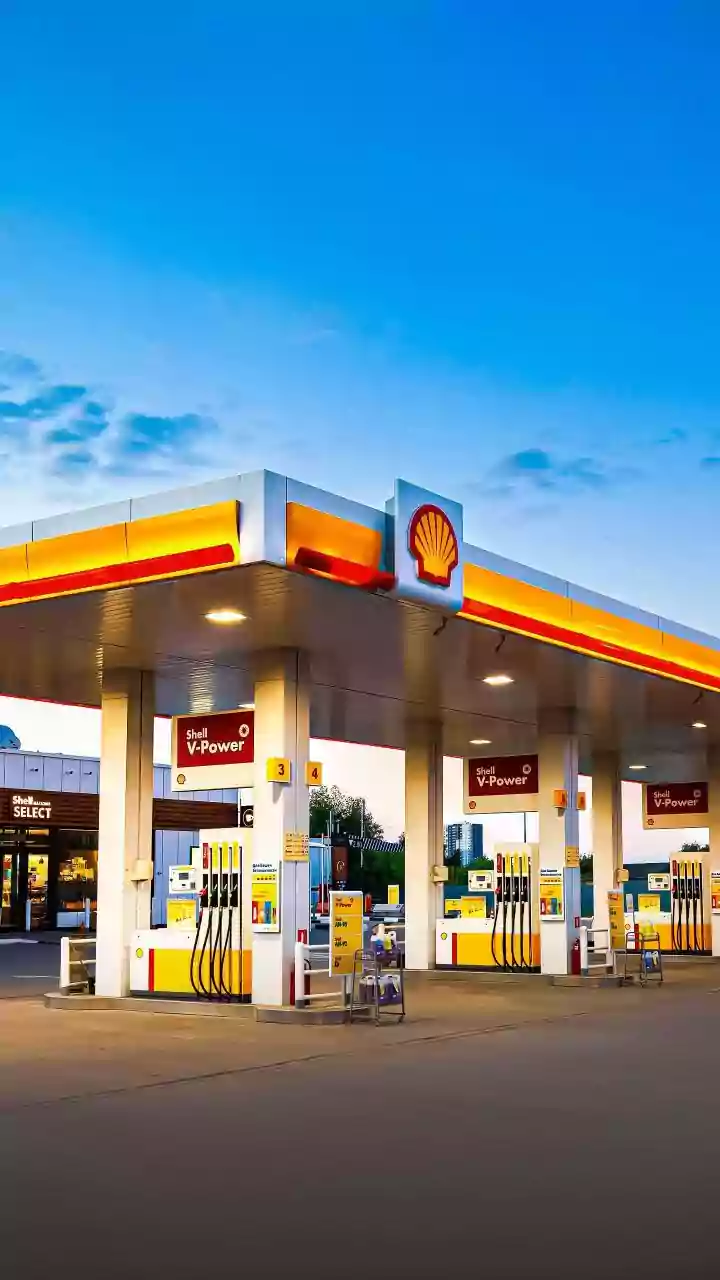 Fuel Stations: Examining the Network