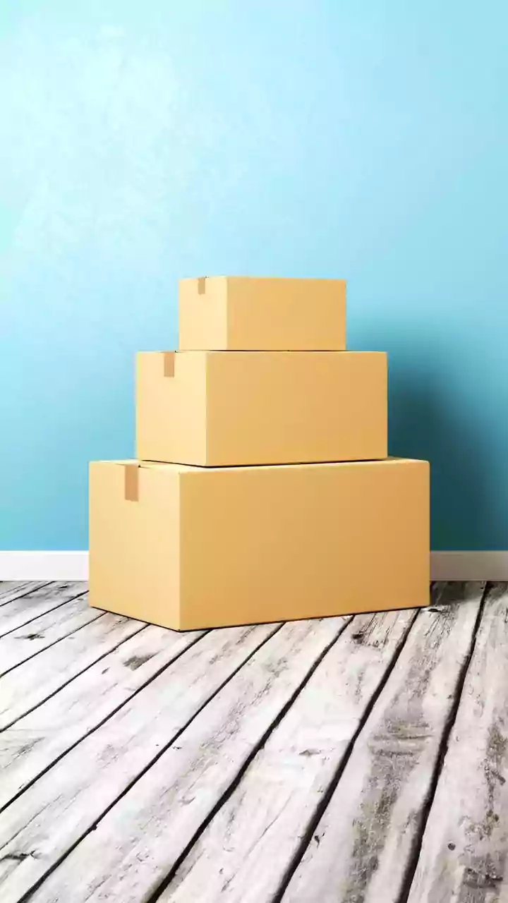 Before Finalising A First-Job Relocation Fund, Review Temporary Stay And Local Travel And The Gap Before Payday