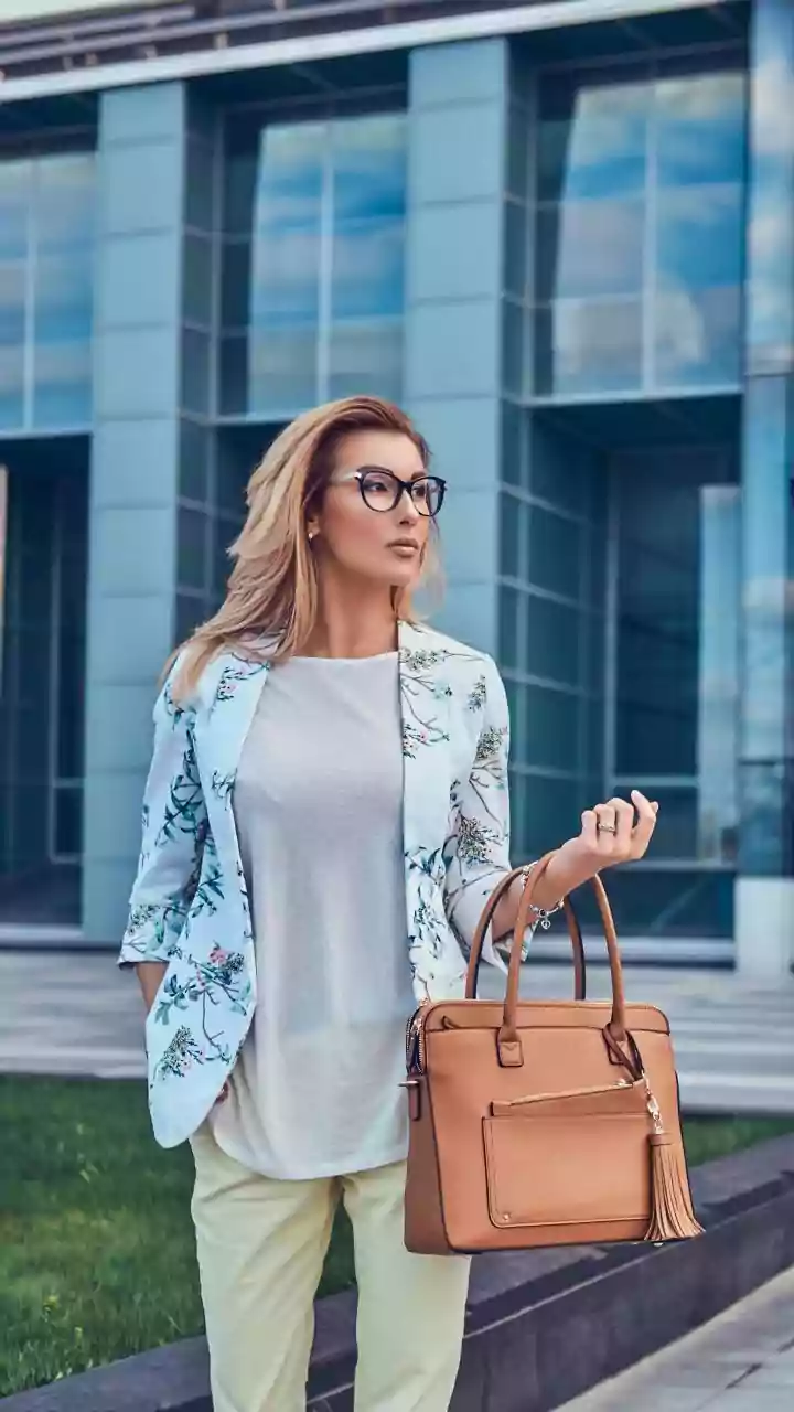 Chic & Practical: Your Ultimate Guide to Everyday & Office Shoulder Bags