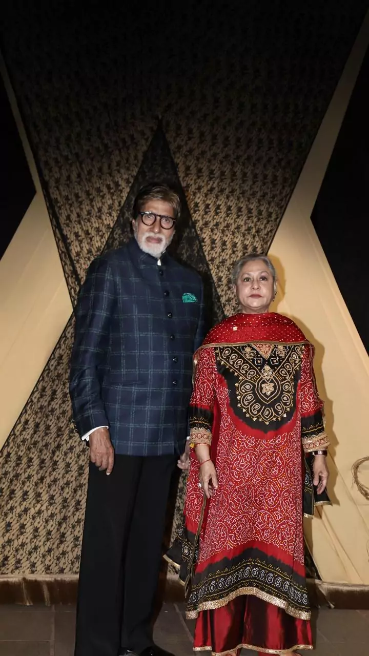 Amitabh Bachchan Dances With Jaya Bachchan In Unseen Photo From Aishwarya-Abhishek Wedding