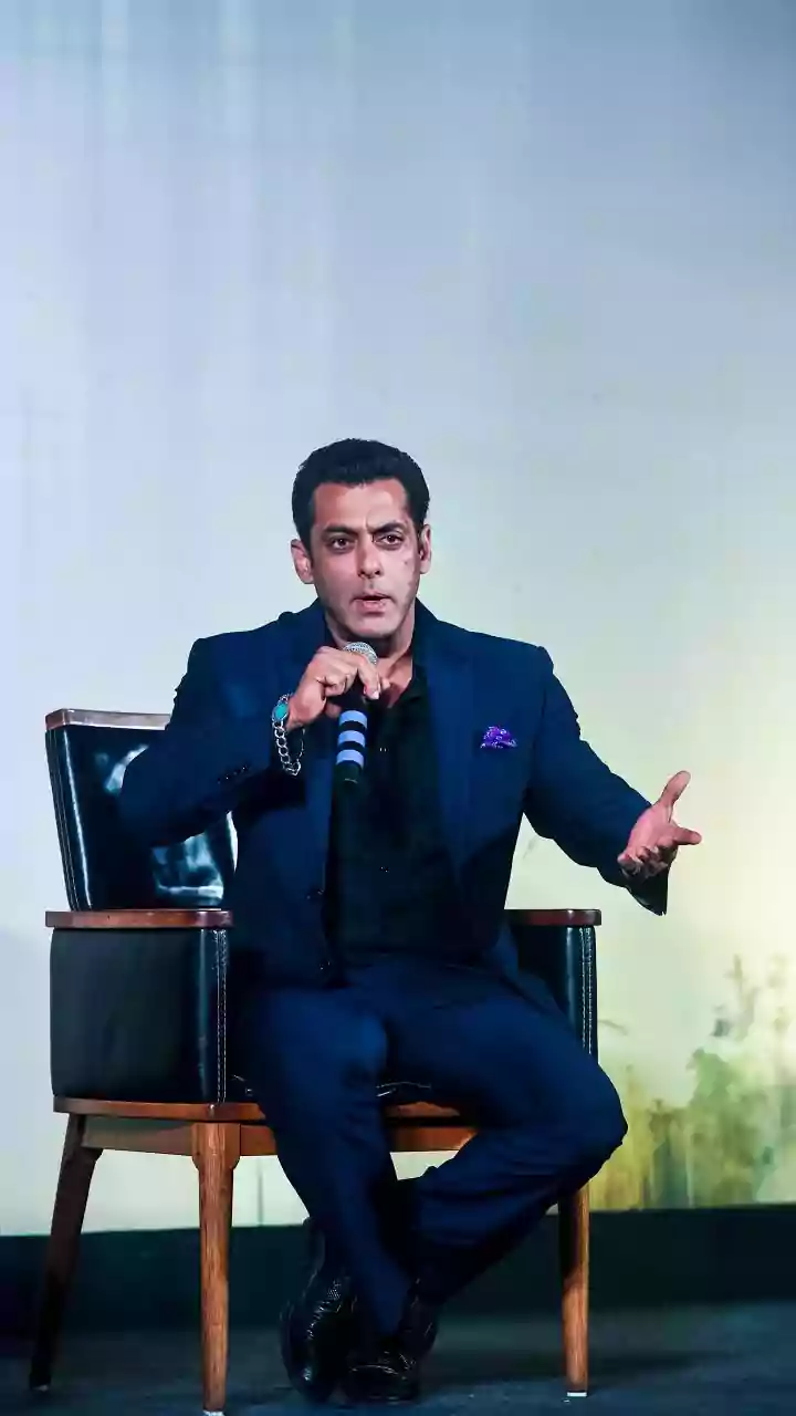 Salman Khan's late-night calls kept me going during 'Border 2': Varun