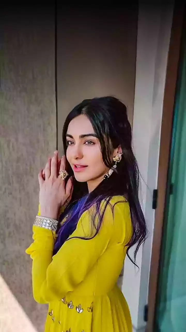 Adah Sharma to star in Marathi Film 'Gajra', first look poster unveiled