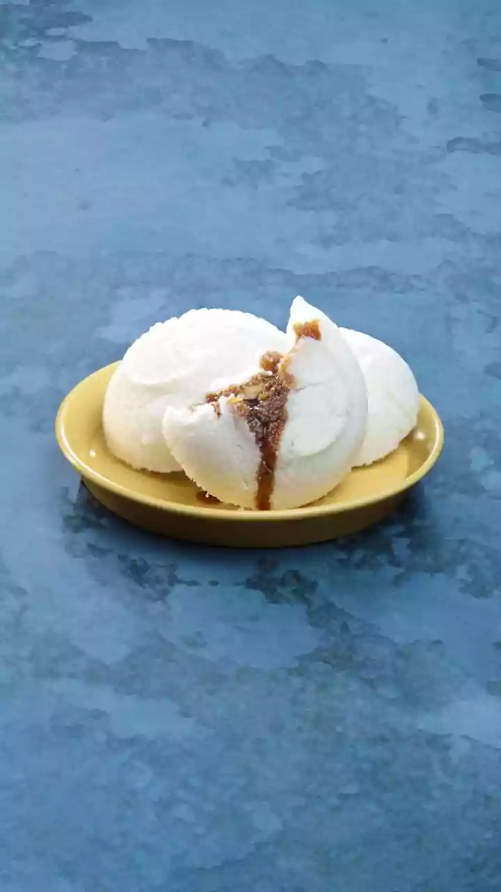 Putharo Brings a Light Grain Base to a Rich Pork Preparation