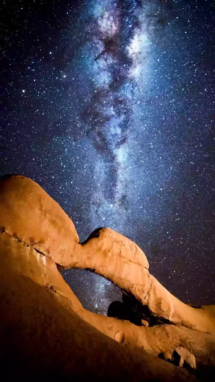 Astronomers find Milky Way's 1st merger 11.8 billion years ago