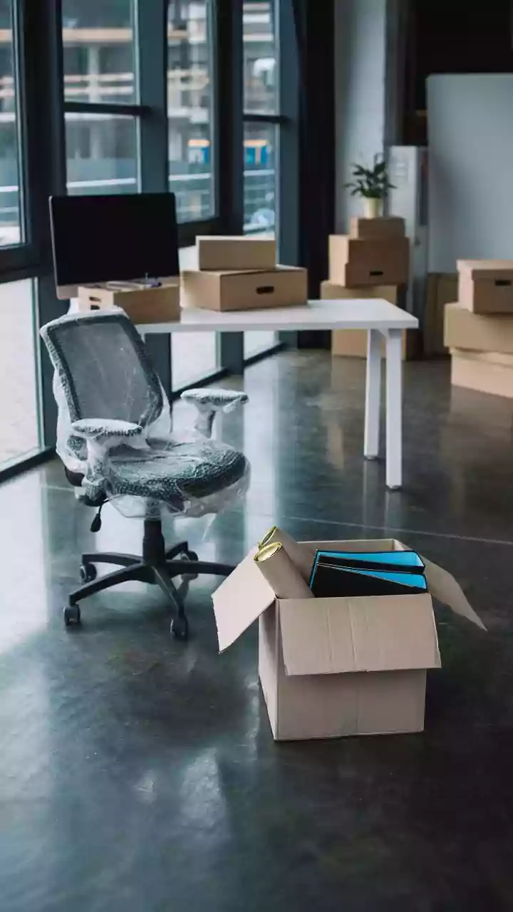 Amazon's layoff email mix-up leaves employees anxious