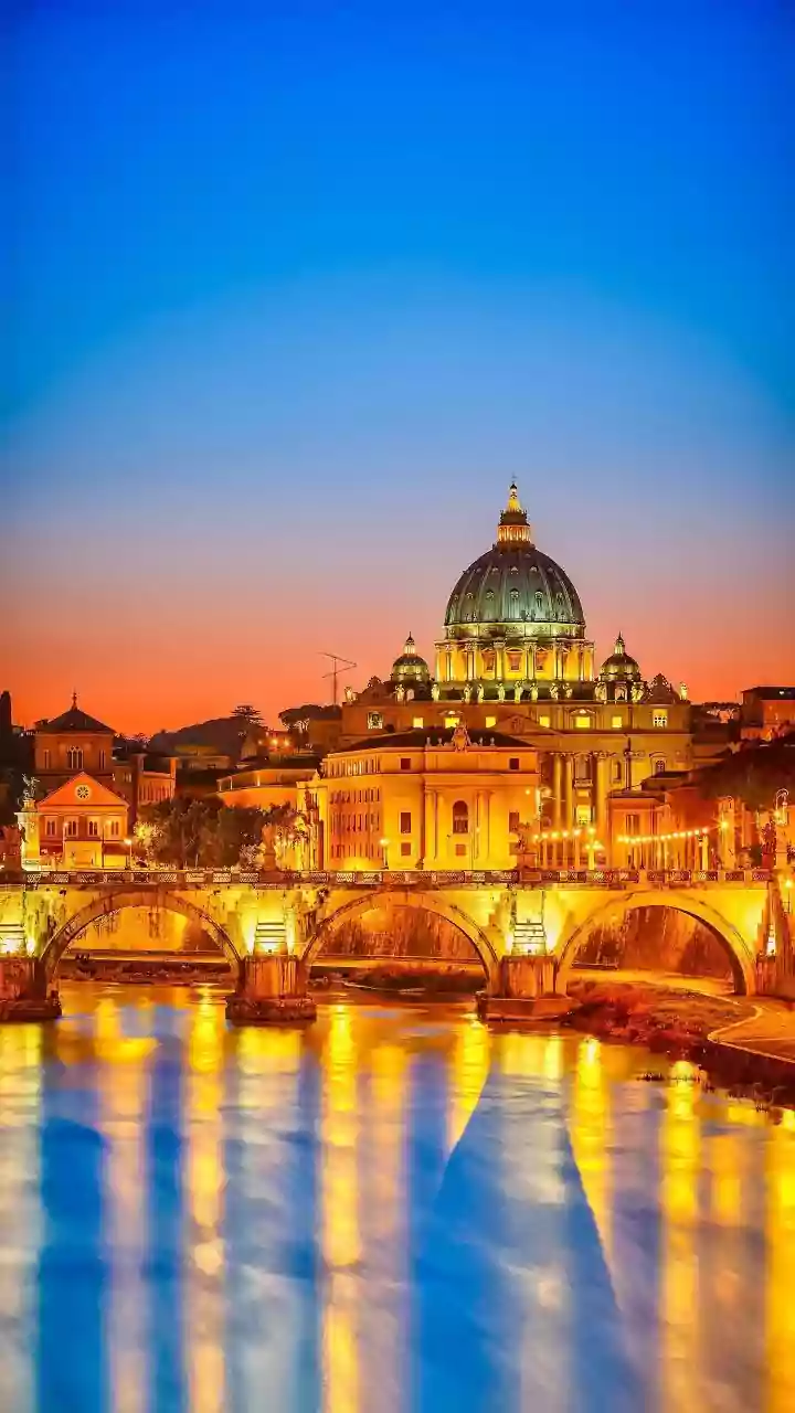 'Unacceptable': Meloni Condemns Trump's Criticism Of Pope, Backs Pontiff's Stance On War