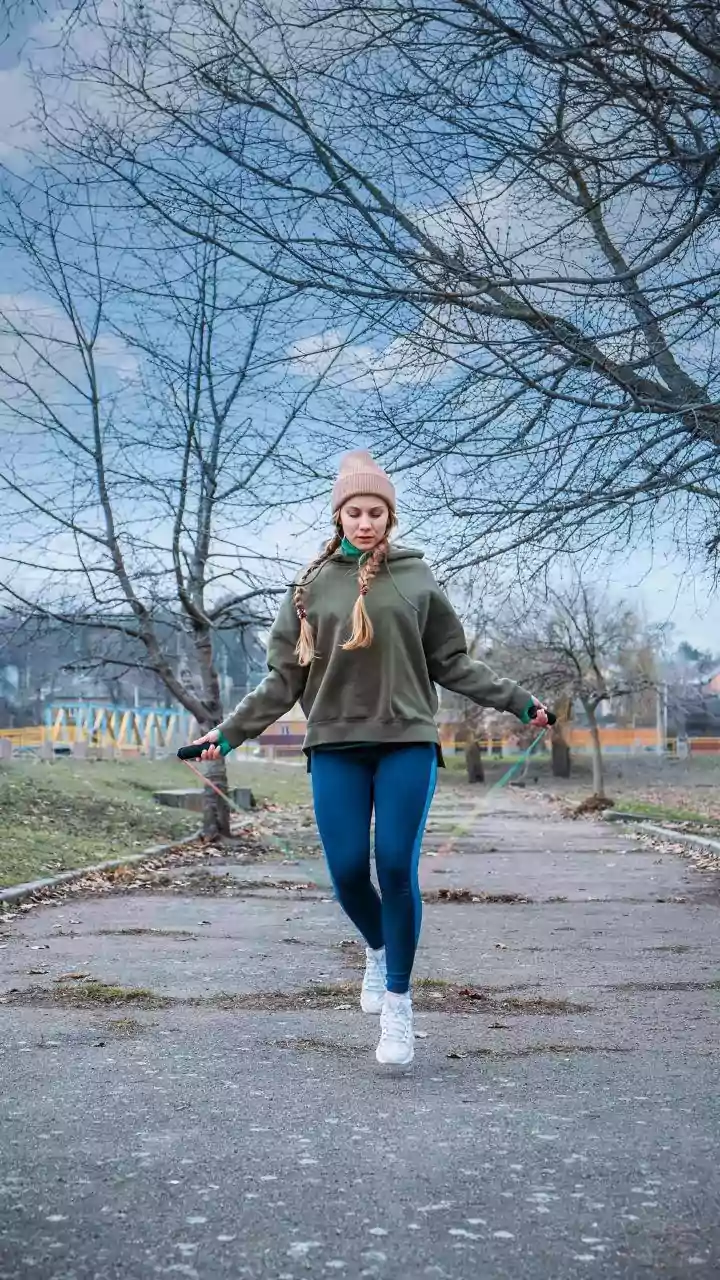 How To Prevent Strain During Morning Outdoor Exercise As October Weather Cools