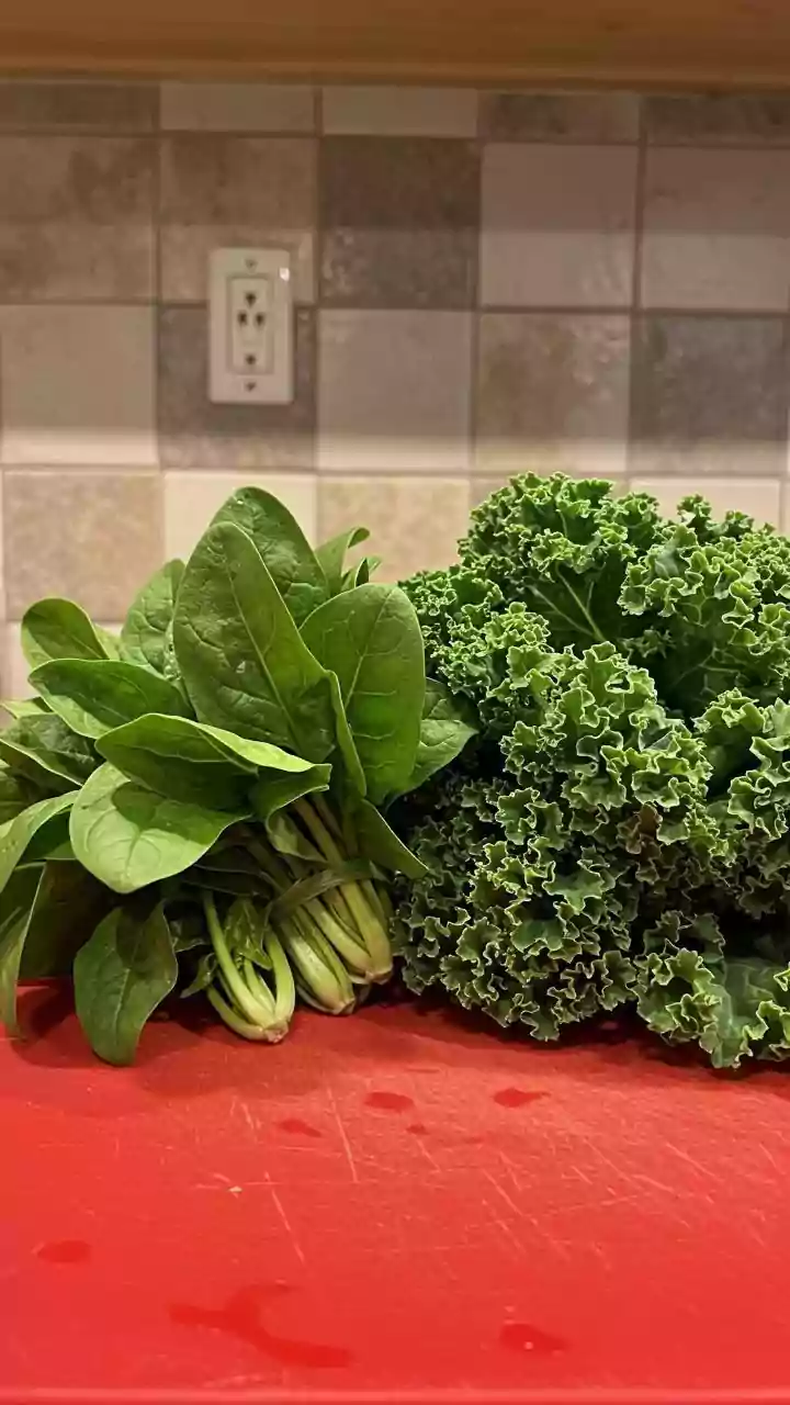 Spinach vs. Kale: Unpacking the Nutritional Showdown for Iron and More!