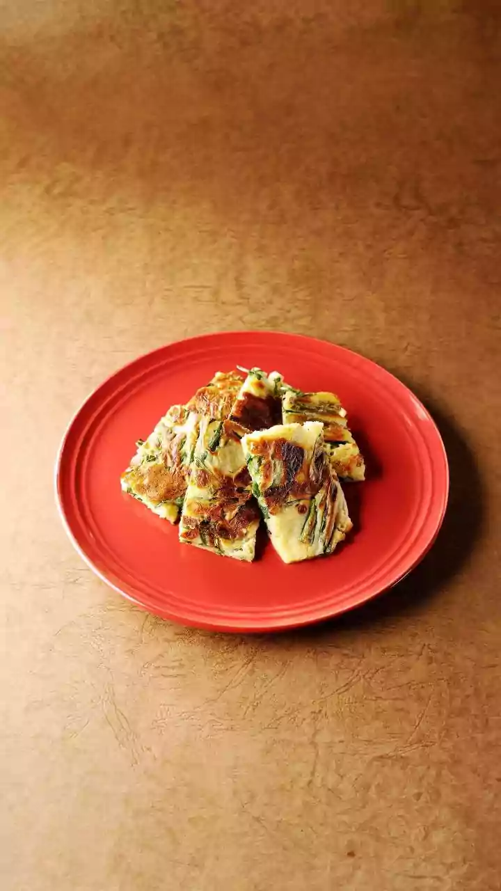 Kimchi Adds Fermented Crunch to Bowls, Toasts and Rice Plates