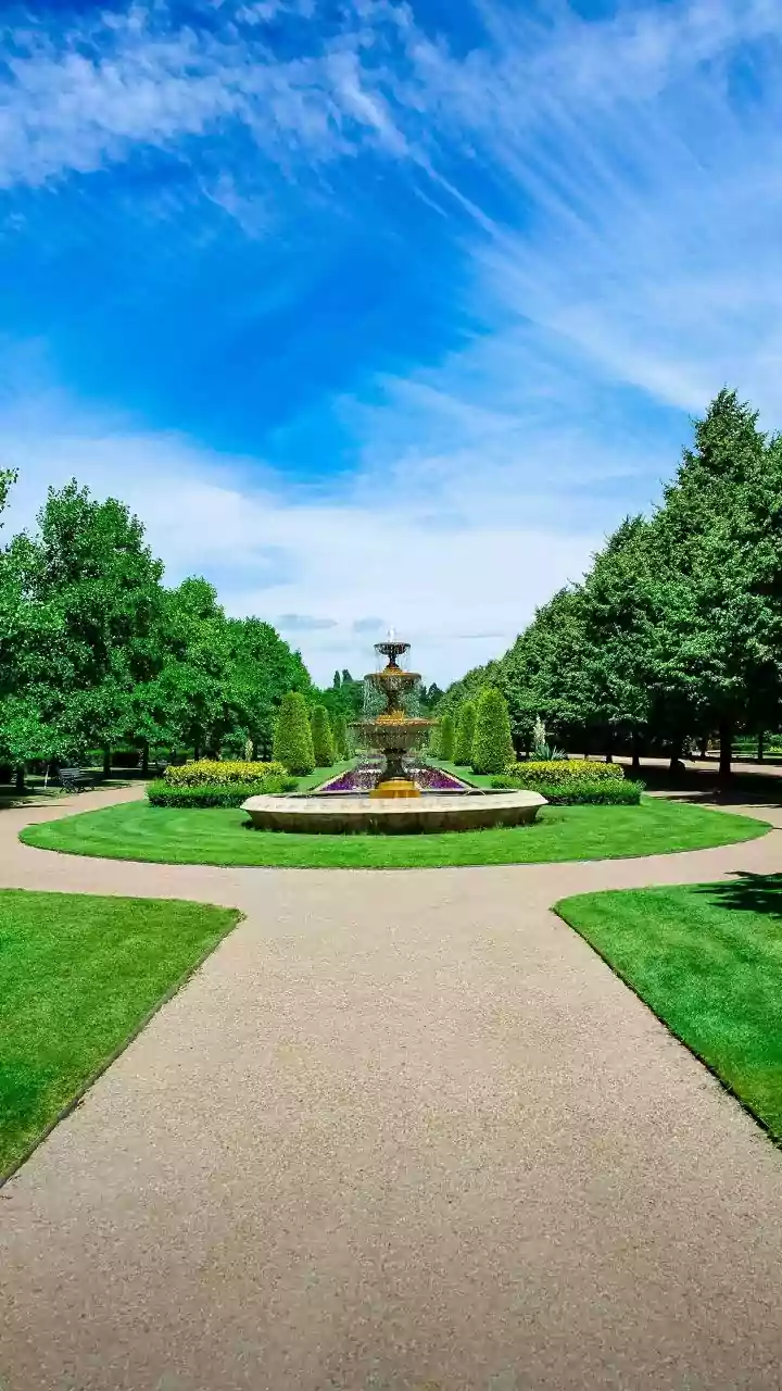Unveiling the Open Book Fountain: A Guide for Visitors