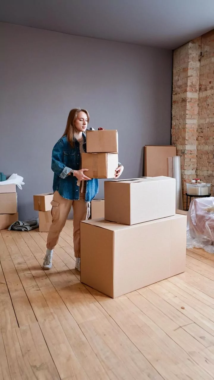 Planning For A First-Job Relocation Fund Requires Clear Choices About Temporary Stay And Local Travel