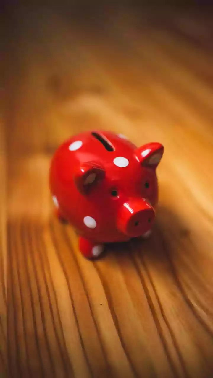 Quick taps, silent totals – small spends add up