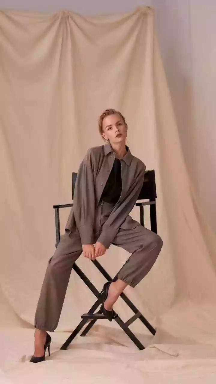 Minimal Dressing Is Beating Chaotic Microtrend Overload