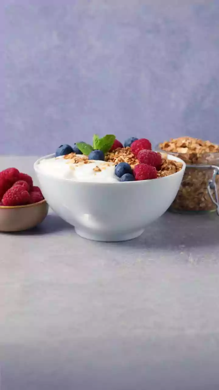 Five Yoghurt Breakfasts Explained With Balanced Weight-Management Context