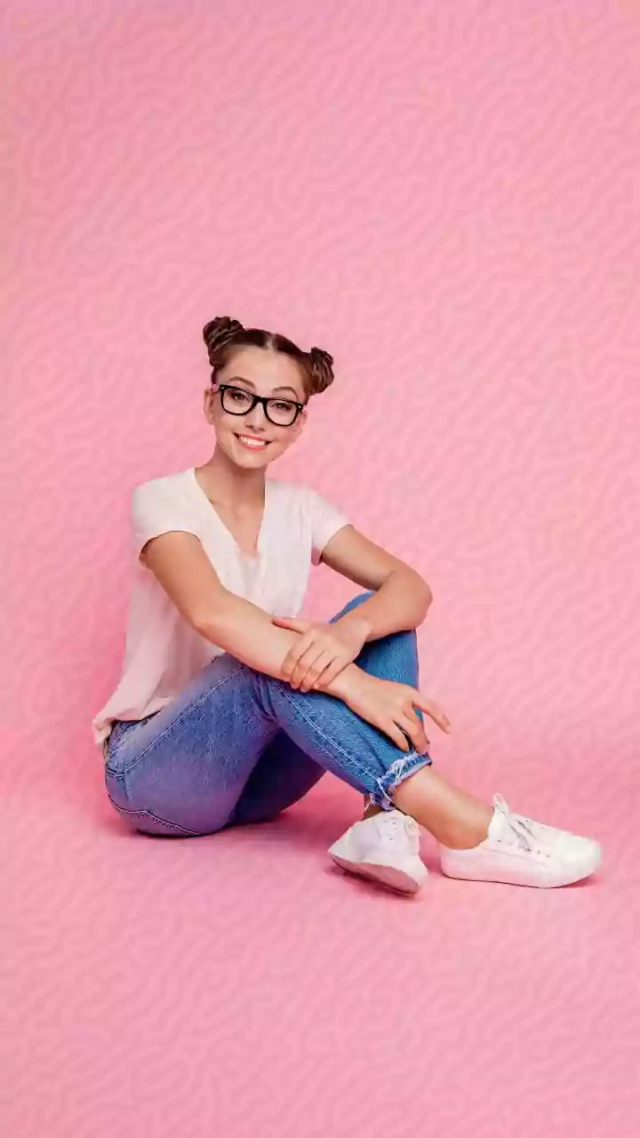 A Pencil Can Hold a Relaxed Bun without Complicated Styling