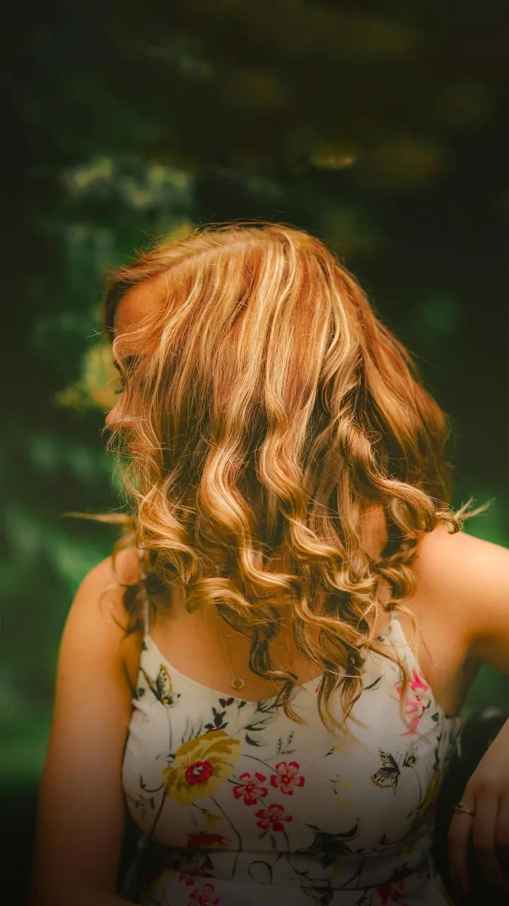 Four Quick Hairstyles to Manage Monsoon Frizz
